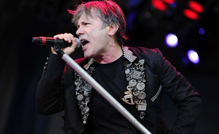 Bruce Dickinson au Hellfest en juin 2014