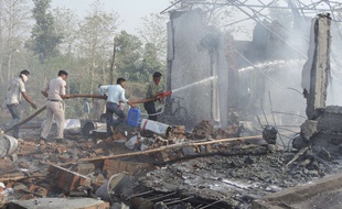Le bilan de l'explosion dans une usine de pétards dans le centre de l'Inde s'est alourdi à 25 morts, ce jeudi 8 juin 2017.