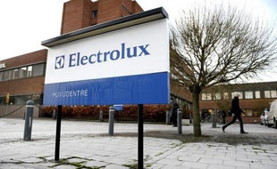 Le fabricant suédois d'électroménager Electrolux a annoncé lundi son intention de céder ou fermer dans les deux ans à venir une usine de lave-linge qui emploie 419 personnes à Revin, dans les Ardennes.