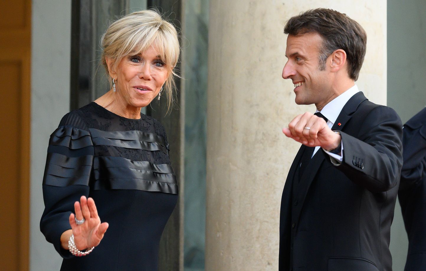 Brigitte et Emmanuel Macron en marge du sommet pour un nouveau pacte financier mondial, le 22 juin 2023 à Paris.