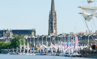 Les monocoques de la Solitaire du Figaro amarrés sur les quais de Bordeaux