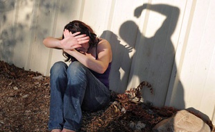 Violences faites aux femmes: illustration