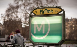 Une entrée de métro, place de la Nation à Paris. (Illustration)