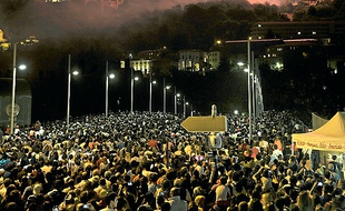 Le feu d'artifice du 14 juillet 2013, tiré depuis la colline de Fourvière.