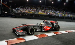 Le pilote britannique de Mc Laren, Lewis Hamilton, lors des essais du Grand Prix de Singapour, le 26 septembre 2009.