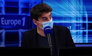 Julian Bugier a présenté son émission masqué, vendredi 25 septembre