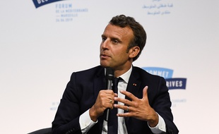 Emmanuel Macron en déplacement à Marseille pour le sommet des deux rives.