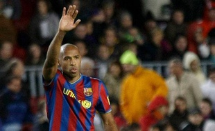 Le footballeur français du FC Barcelone, Thierry Henry, buteur face à Majorque en Liga, le 8 novembre 2009.