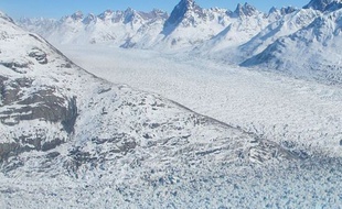 Le glacier d'Helheim, au Groenland