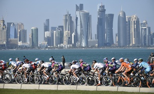 Le peloton sur le Tour du Qatar 2016, au mois de février