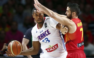 Cet été, Boris Diaw (ici lors du Mondial 2014) sera certain de ne pas retrouver Juan Carlos Navarro, qui fait partie des nombreux absents de la sélection espagnole.