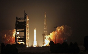 Une fusée russe Proton-M le 15 février 2014 à Baïkonour.