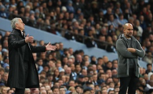 José Mourinho et Pep Guardiola lors du derby de Manchester, le 11 novembre 2018.