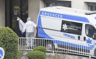 Prise en charge d'un patient atteint de coronavirus au CHU de Nantes.