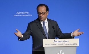 François Hollande à Ayguesvives (Haute-Garonne), le 19 novembre 2016.