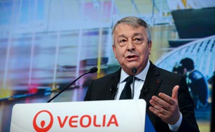 Le PDG de Veolia, Antoine Frérot, lors de l'assemblée générale du groupe, à Paris, le 21 avril 2016