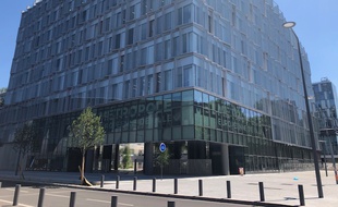Le nouveau bâtiment qui abrite la métropole européenne de Lille, à Lille.