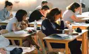 Malgré le succès du parler ch’ti, notamment au cinéma, l’Education nationale refuse d’introduire la langue picarde au bac.