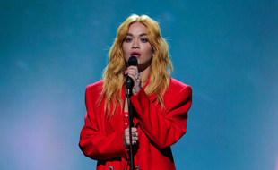La chanteuse Rita Ora.