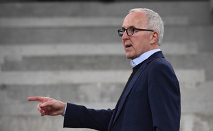 Frank McCourt n'a aucune intention de négocier la vente de l'OM avec Mohamed Ajroudi.
