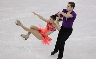 Marie-Jade Lauriault et Romain Le Gac pendant le programme court danse, le 11 février 2018.
