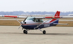 Un avion Cessna 172