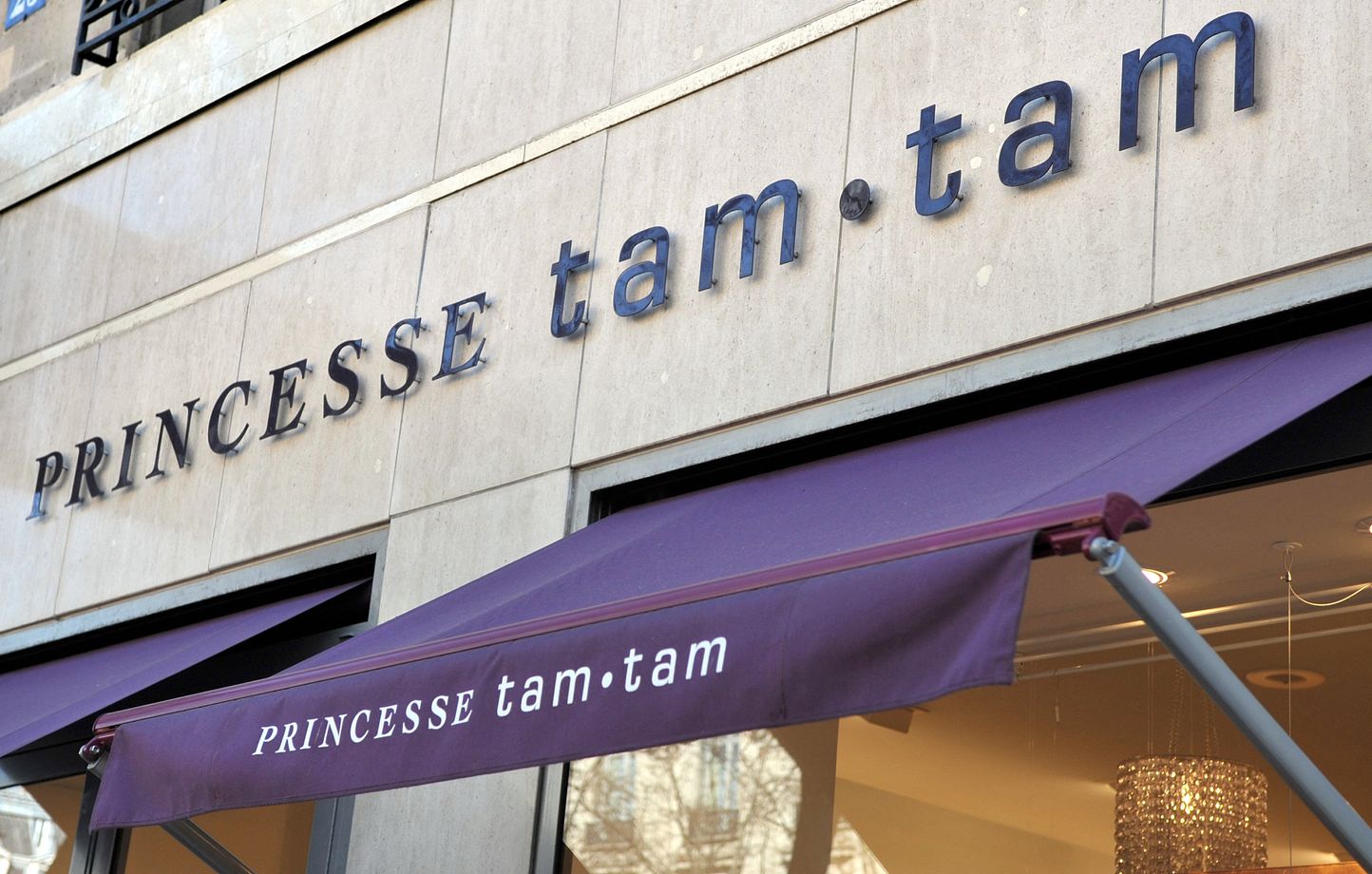 Les enseignes Princesse Tam Tam et Comptoir des Cotonniers dans la