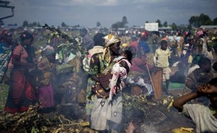 Le Haut commissariat de l'ONU pour les réfugiés (HCR) se prépare à l'arrivée de 30.000 nouveaux déplacés dans l'est de la République démocratique du Congo (RDC) en raison des combats qui font rage dans le Nord Kivu, a annoncé mardi l'agence onusienne.