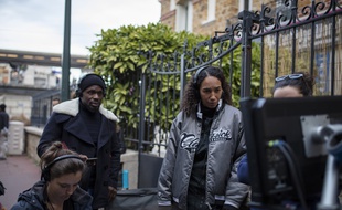 Kery James et Leilä Sy sur le tournage du film « Banlieusards ».