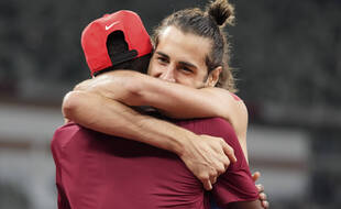 L'Italien Gianmarco Tamberi et le Qatari Mutaz Barshim ont décidé de partager l'or en finale du saut en hauteur.