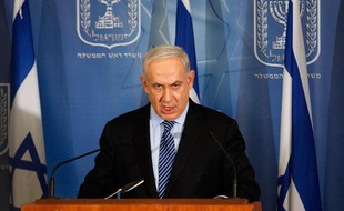 Le Premier ministre israélien, Benyamin Netanyahou, s'adresse aux médias, lors d'une conférence de presse à Tel Aviv, le 14 novembre 2012.