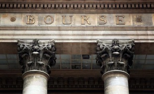 La Bourse de Paris a vu la totalité de ses gains fondre mercredi après-midi (+0,02%), les investisseurs semblant ignorer les indicateurs américains pour se tourner vers le fin de la réunion de la banque centrale américaine, où seront annoncées des mesures de soutien à l'économie.
