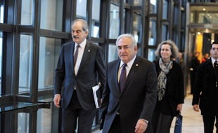 Dominique Strauss-Kahn, directeur du FMI, arrivant au sommet du G20 à Paris, le 19 février 2011