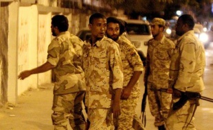 Trois soldats ont été tués et trois autres blessés dans une attaque mardi soir contre une patrouille de l'armée libyenne à Benghazi, dans l'est de la Libye, a indiqué à l'AFP un porte-parole de l'armée.