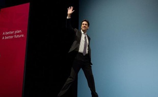 Le chef de l'opposition travailliste Ed Miliband en meeting à Birmingham, le 14 mars 2015