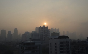 Un nuage de pollution s'abat depuis plusieurs semaines sur Bangkok.