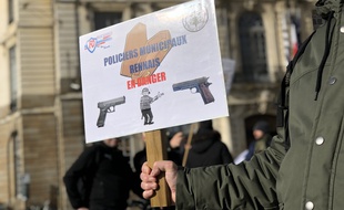 Manifestation d'agents de la police municipale, ici le 11 février 2020 à Rennes.