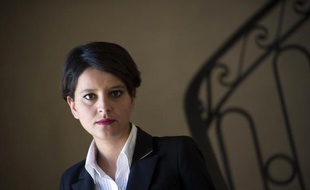 La ministre des Droits des femmes Najat Vallaud-Belkacem relance dans le Journal du Dimanche le débat sur le statut pénal de la prostitution qui selon elle doit "disparaître", appelant le gouvernement à "se donner les moyens" de l'abolir.