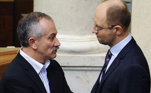 Arseni Iatseniouk et Vitali Klishko, le 24 février 2014 au parlement ukrainien.
