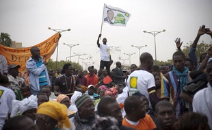 Le 05 fevrier 2012. Plusieurs milliers de personnes se sont retrouvees a la manifestation du mouvement du 23 Juin - M23 - place de l'Obelisque a Dakar . Le M23 exige le retrait de la candidature d'Abdoulaye Wade qu'il juge anticonstitutionnelle.