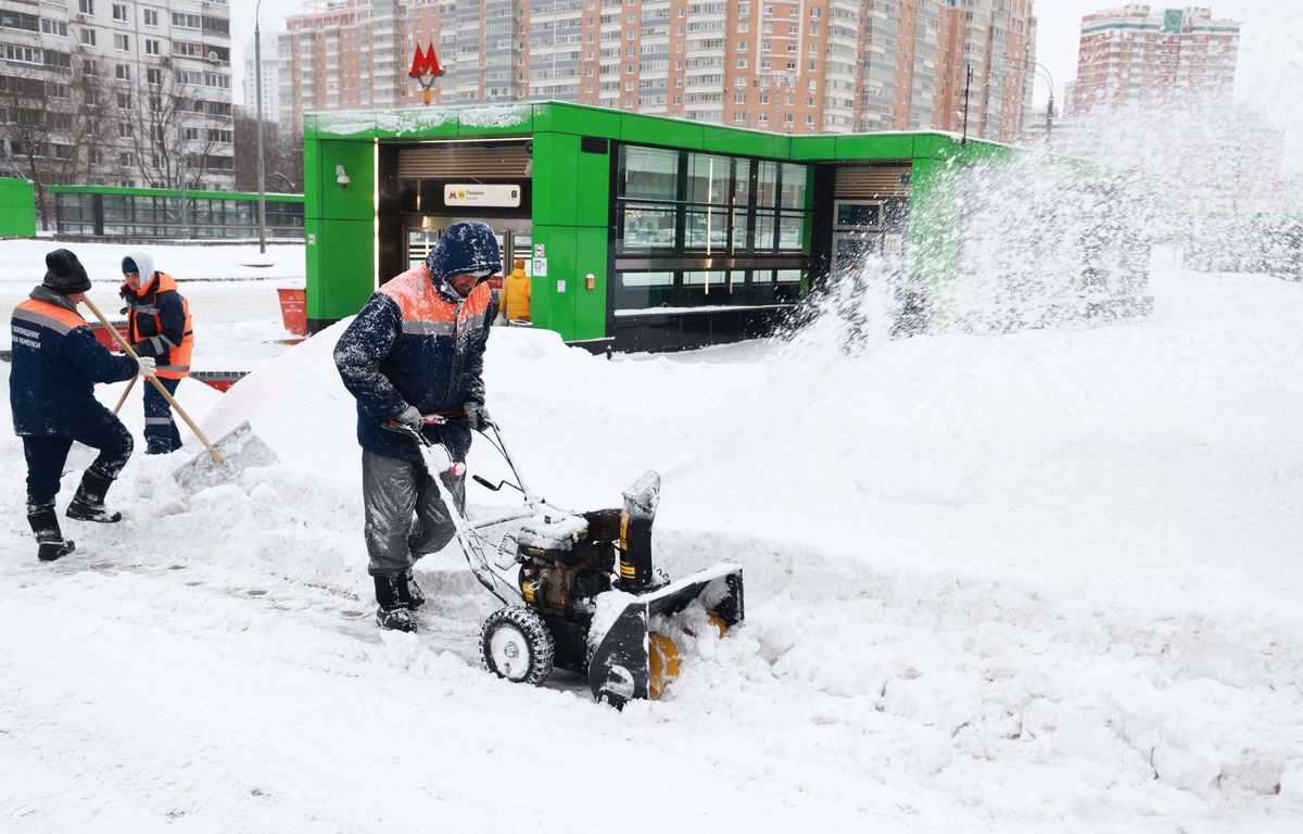 Russie : Moscou subit une « apocalypse de neige » avec des congères records