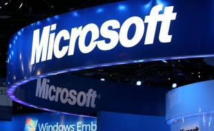 Un tribunal allemand a interdit mercredi la vente dans le pays de produits Microsoft, a annoncé un porte-parole de ce dernier à l'AFP, une décision qui devrait rester sans effet concret car le géant américain avait anticipé ce jugement et délocalisé son centre logistique.