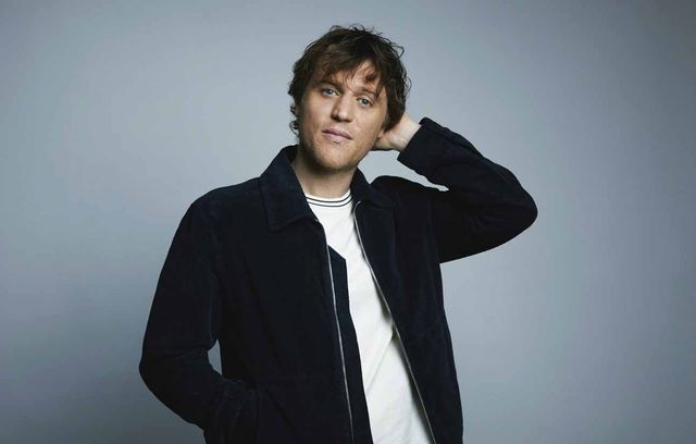 Voici Johnny Flynn, qui va devenir sorcier et incarner… ?