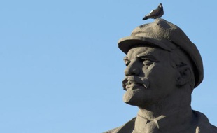 Une statue de Lénine lors de la célébration des 6 mois d'existence de la république autoproclamée de Donetsk (RPD), le 4 octobre 2014