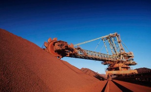 Photo fournie par le géant minier BHP Billiton, montrant la mine de minerai de fer de Mount Newman, en Australie occidentale