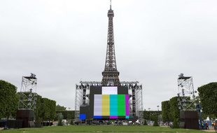 Illustration du Champs de Mars où est installé la fan-zone.