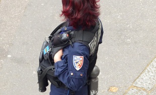 Lyon, le 31 mars 2016. Illustration de policiers en fonction à Lyon.