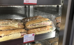 Des sandwichs proposés dans le Moovy Market, la nouvelle épicerie ambulante.