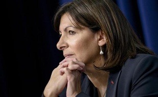 La maire de Paris Anne Hidalgo à Washington lors d'un sommet contre l'extrémisme le 18 février 2015