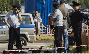 Un homme a été abattu par la police ce 19 août 2017 à Surgut en Russie, après une attaque au couteau.
